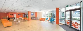 For Students Only - The Paragon - 6 Min Walk to Brentford Station with Direct Trains to London Waterloo - Near Kew Gardens and Boston Manor Piccadilly Line - Image 2