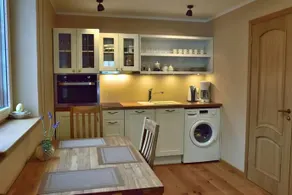 Alexander Apartments - Image 2