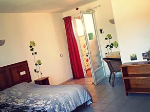 Les Vieilles Pierres - Image 3
