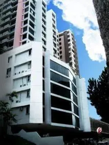 Centrum Tower Suites - Image 2