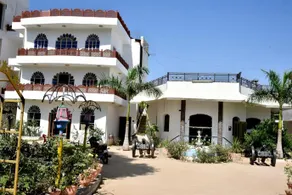 Hotel Rani Bagh - Image 2