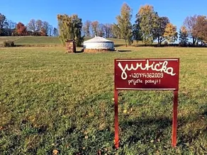 Yurt Jurticka - Image 4