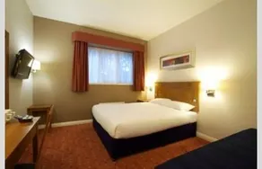 Travelodge Birmingham Castle Bromwich - Image 5