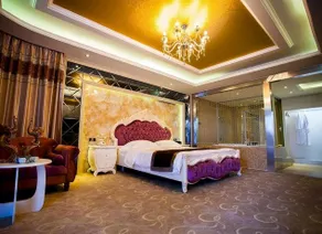 Warmness Hotel - Image 4