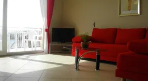 Luna Apartments - Image 4