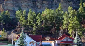 First Deadwood Cottages - Image 4