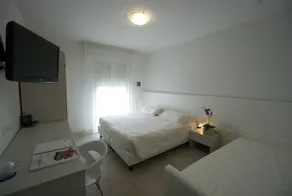 Hotel Sorriso Punta Marina Ravenna - Image 4