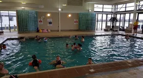Mini lodge hot tub hols at Kingfisher Court - Image 4