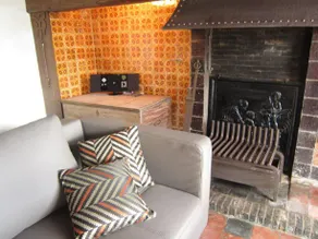 Snug, authentic farm house with trampoline and table tennis, peaceful - Image 3