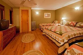 Pine Hill Arms Hotel - Image 5