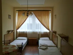 Kispesti Red Star Hotel - Image 1