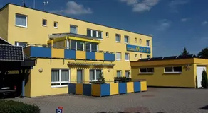 Motel Am Highway - Image 4