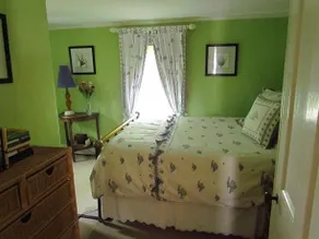 Lorraine Parish's Bed & Breakfast - Image 3