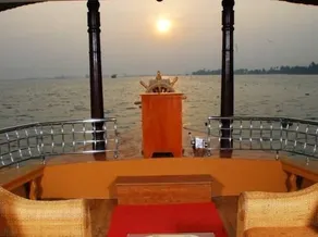 Pournami Houseboats - Image 2