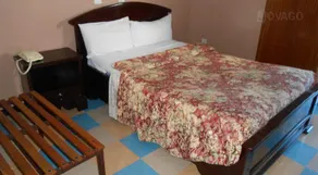 Yonas Hotel - Image 2