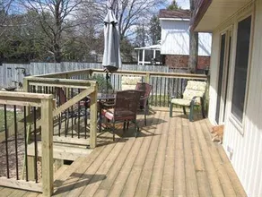 Twin Pines Bed & Breakfast - Image 2