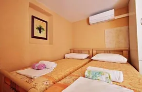 Guest House In The Palace - Image 4