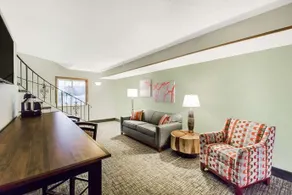 Ramada Ankeny - Image 5