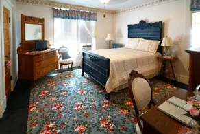 Rose Heart Inn - Image 3