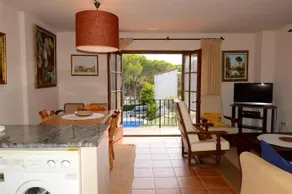 Los Pinos - Image 2