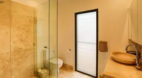 Cockatoo Hideaway - Image 2