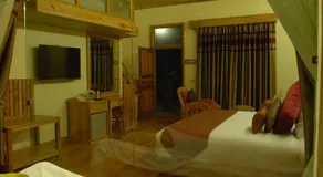 Rangers Club Game Lodge - Image 4