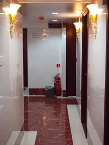 Delta Deluxe Hotel - Image 3