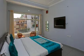 Hotel Devoy Inn - Image 5