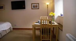 Trussel Barn - Image 4