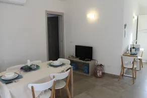 Caneis Apartments - Image 3