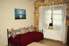 Stonehouse Ioannis - Image 5