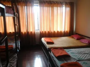 Globe Trotting Holidays Inn - Image 2