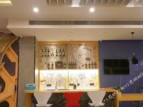 Ibis Hotel (Chengdu Pengzhou Wangyuli Branch) - Image 3