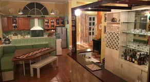 Luxury Mediterranean Holiday House - 300m to beach - Image 3
