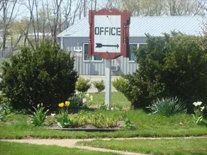 Napoleon Motor Inn - Image 2