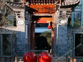 Lihuayue Peninsula Lake-view Inn - Image 3