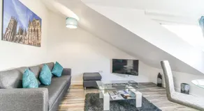 Windmill View Loft Apartment - Image 4