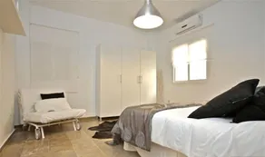 Friendly Rentals Star - Image 3