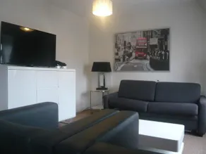 Bridgestreet Deluxe Residence Apartments - Image 4