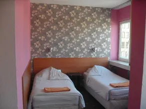 Hebros Hotel - Image 5