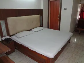 Hotel Manikanta Residency - Image 4