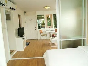 Lumpini Residence Sathorn - Image 5