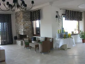 Feggari Hotel - Image 4
