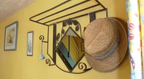 La Maison Bleue - Image 5