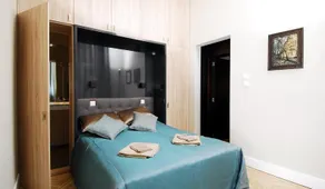 Cozy Loft at Opera - Image 4