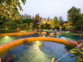 Guanjing Hotspring Hotel - Image 4