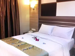 Reddoorz Premium Near Harbour Bay Mall Batam 2 - Image 5
