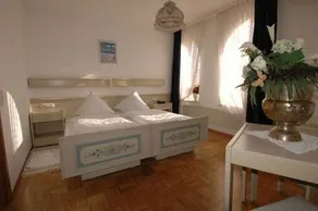 Strauß - Image 3