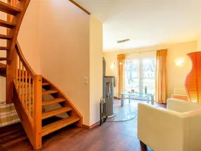 Freistehendes Ferienhaus mit Sauna & Kamin, ruhig gelegen im Grünen - Image 2