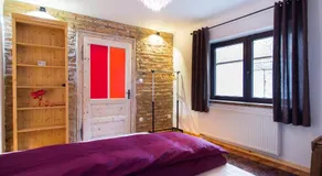 Walnut Apartments - Image 3